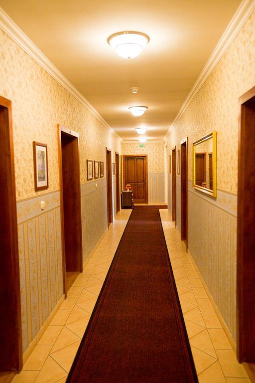 Goecsej Palatinus Etterem Es Panzio Aparthotel Zalaegerszeg Exterior photo
